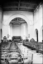 St Alban's Lakenham interior view east [2499] 1938-06-25.jpg